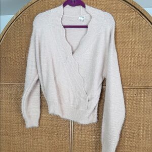 En crème Soft Cream Cardigan Sweater